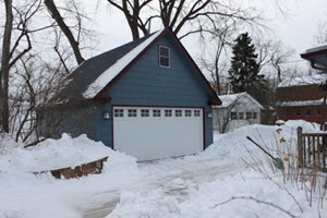 garage-in-winter