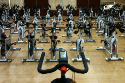 Find a spinning indoor cycling class near you