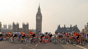 49104-640x360-cycling-parliament-640
