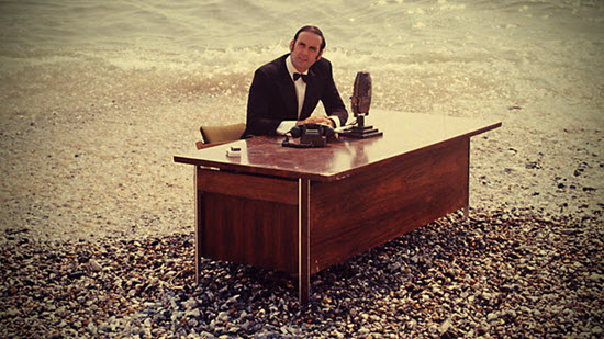 cleese-at-ocean-desk